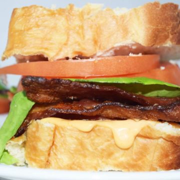 BLT with Honey Sriracha Mayo