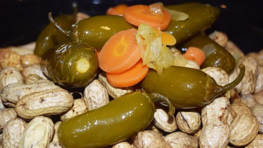 Boiled Peanuts with Veggie