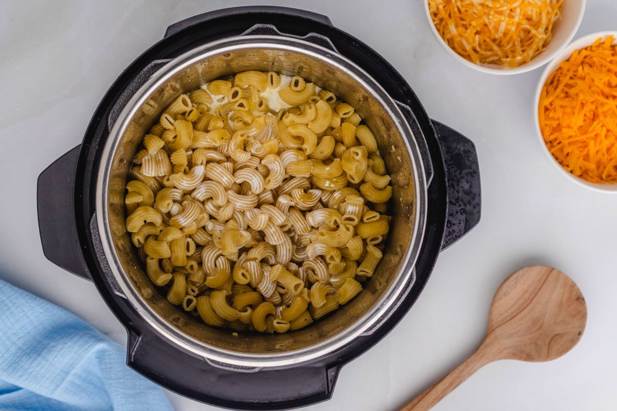 Heavy Cream added to noodles in instant pot.
