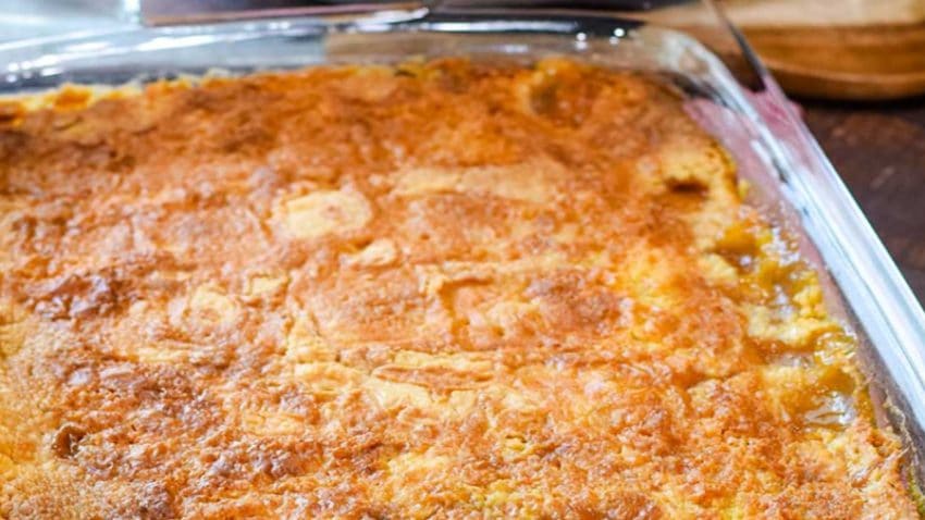apple dump cake with caramel bits
