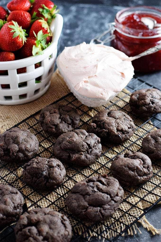 Chocolate Cookies with Strawberry Cream Deconstructed