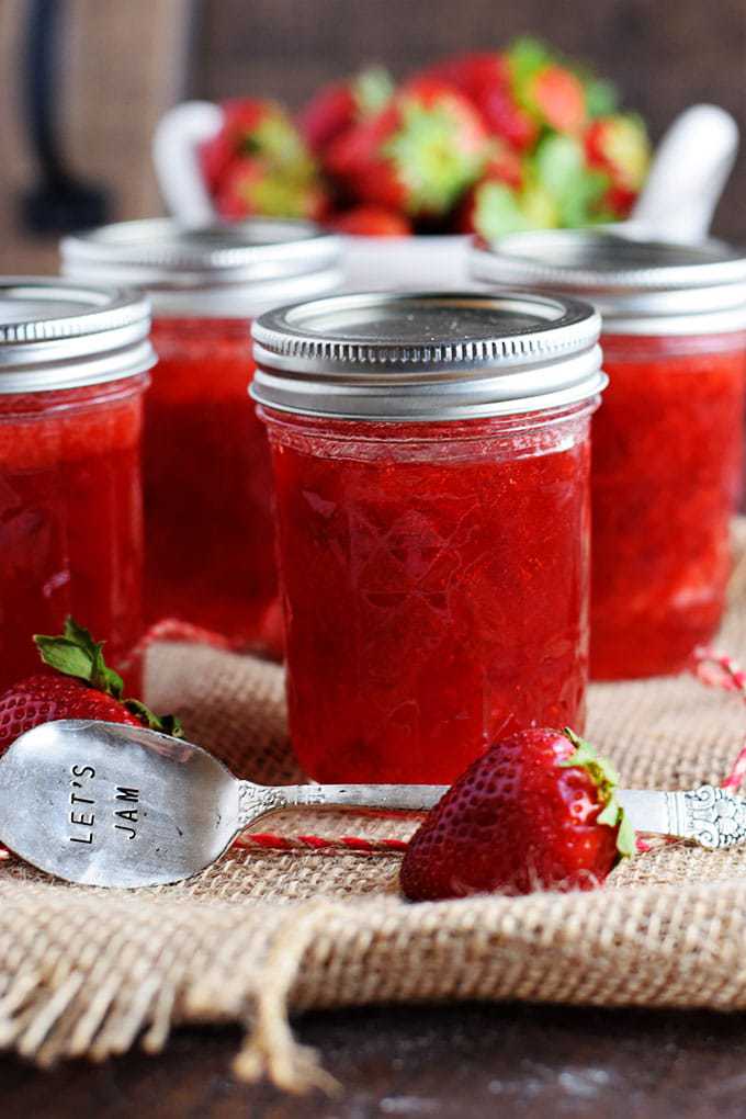 Small Batch Homemade Strawberry Jam