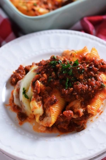 Plated Easy Baked Stuffed Shells