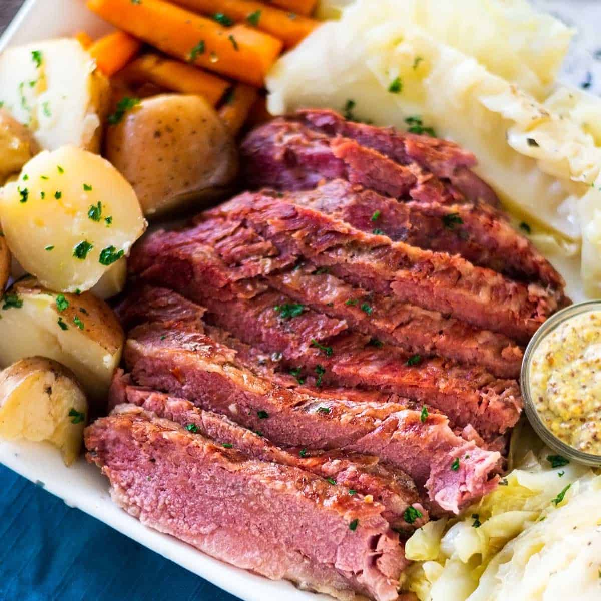 Slow Cooker Corned Beef and Cabbage