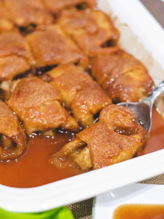 cropped-easy-baked-apple-dumplings.jpg