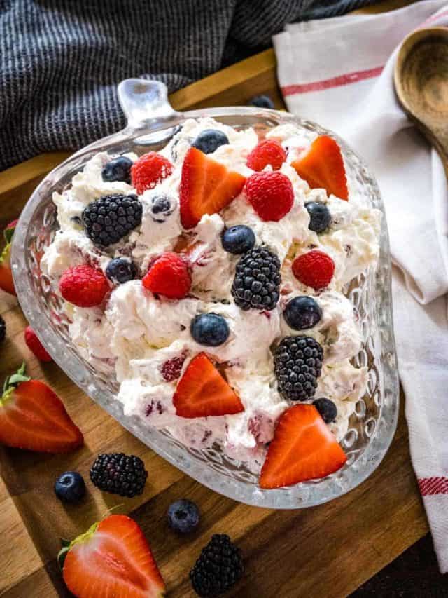 Berry Cheesecake Salad Story