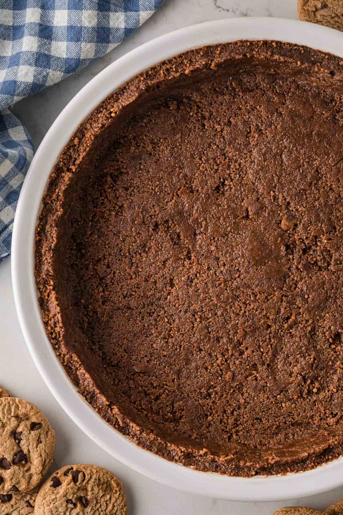 A close up image of the cookie pie crust.