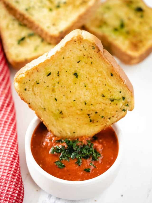 cropped-air-fryer-texas-toast-garlic-bread-dipped.jpg