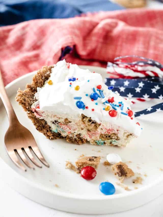 Patriotic Chocolate Chip Cookie Candy Cream Pie Story