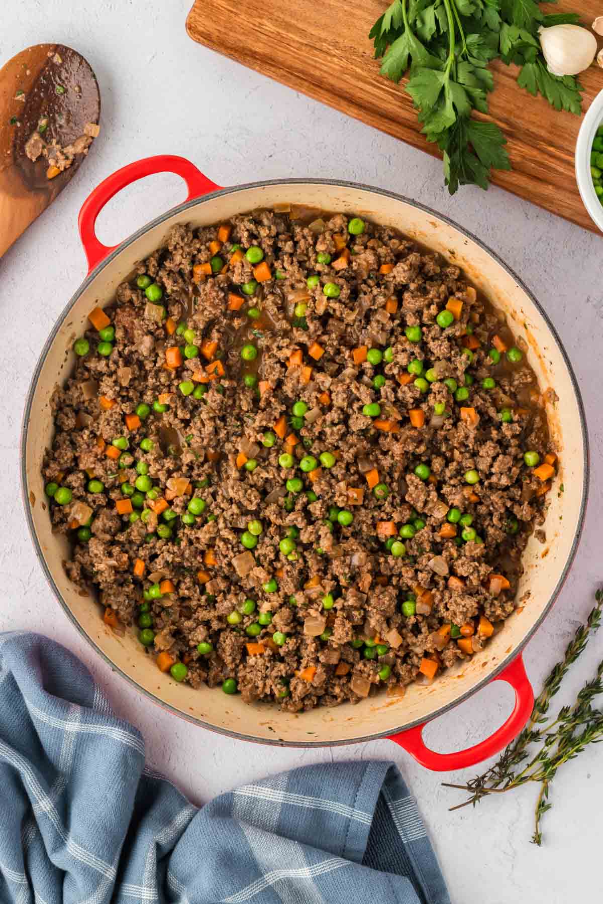 Ground beef mixture stirred together to combine.