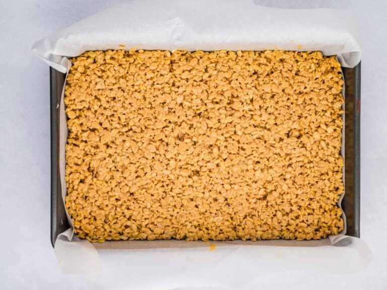 Gingerbread Rice Krispie Treats - Soulfully Made