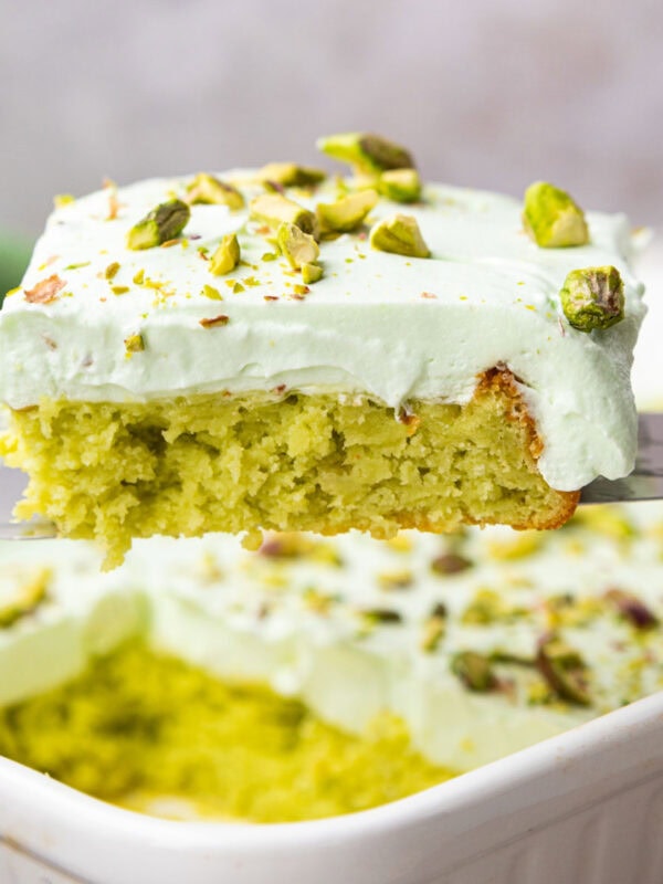 Pistachio Pineapple Cake